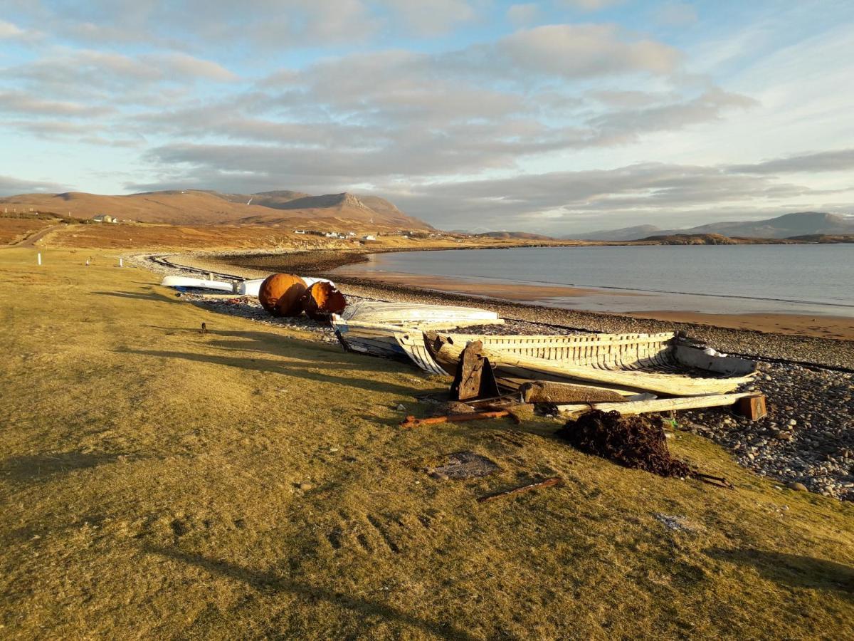 The Sleepy Crofter Glamping - Achiltibuie Hotel Exterior photo