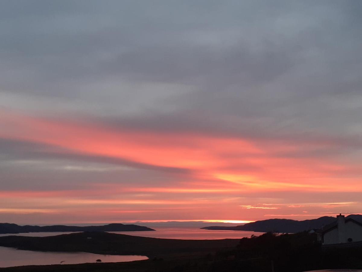 The Sleepy Crofter Glamping - Achiltibuie Hotel Exterior photo